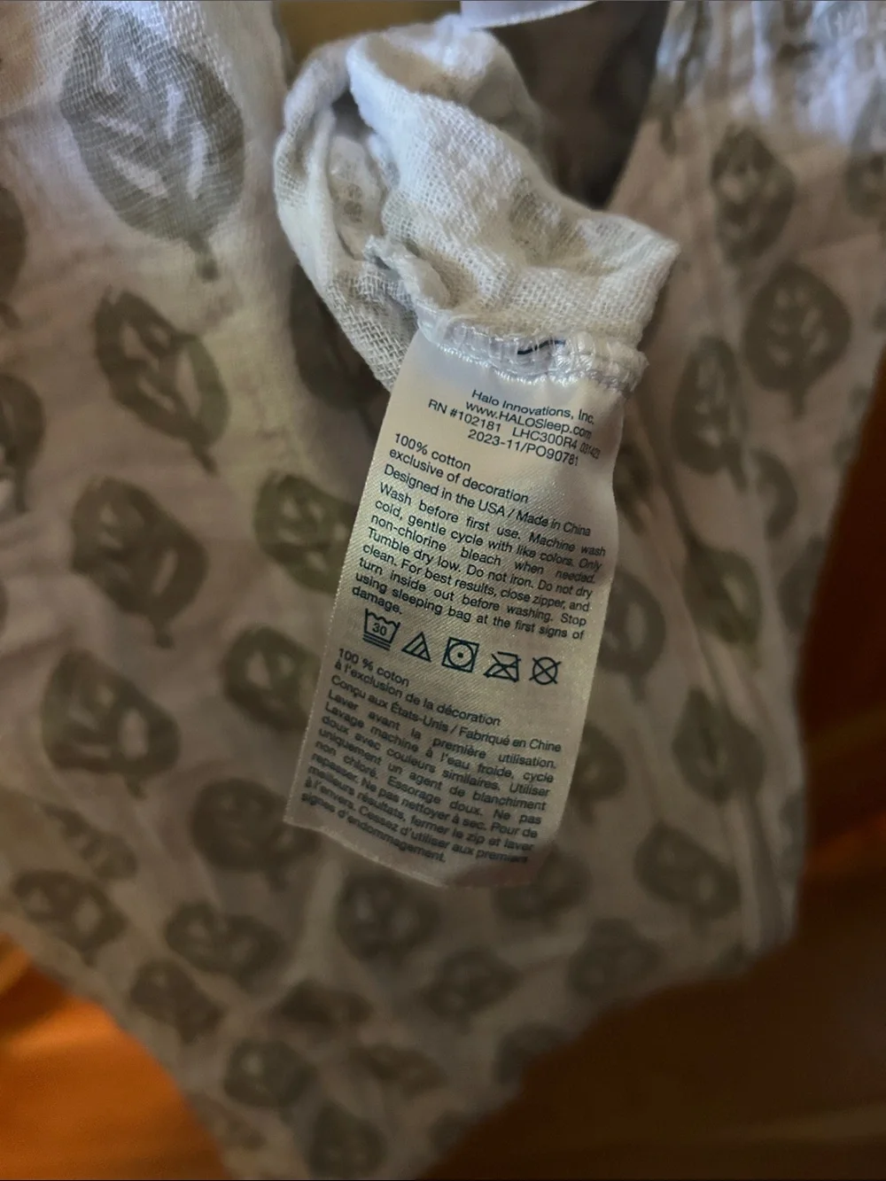 Halo Muslin Sleep Sack with Light Gray Leaf Pattern 12-18M
